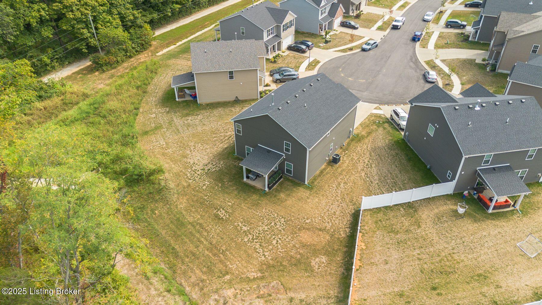 8436 Gateway Run Road Louisville, KY 40229 - Photo 58 of 61 photo_online_057