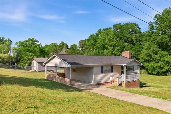 $214,750 | 395 Dewberry Lane Southeast, Lindale, GA 30147