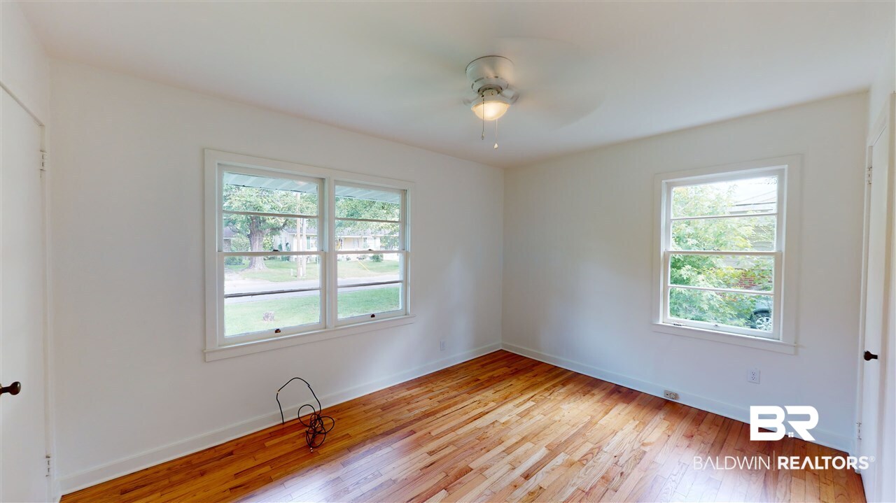 107 Esplanade Avenue Mobile, AL 36606 - Photo 12 of 17 Gallery Image 12