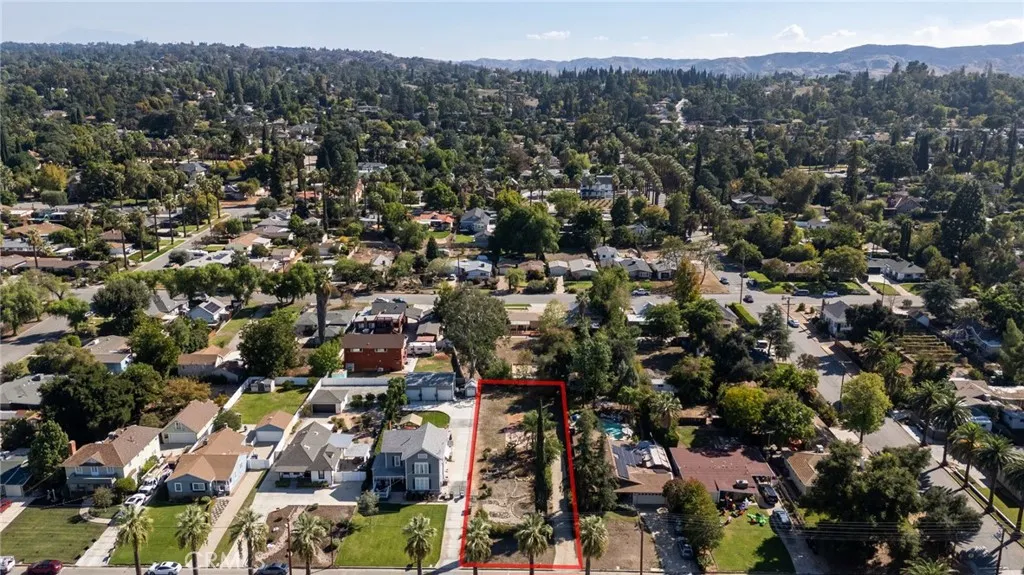 0 West Palm Redlands, CA 92373 - Photo 3 of 25 an aerial view of multiple house