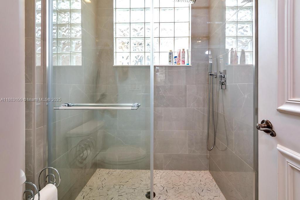 17931 Lake Azure Way Boca Raton, FL 33496 - Photo 38 of 59