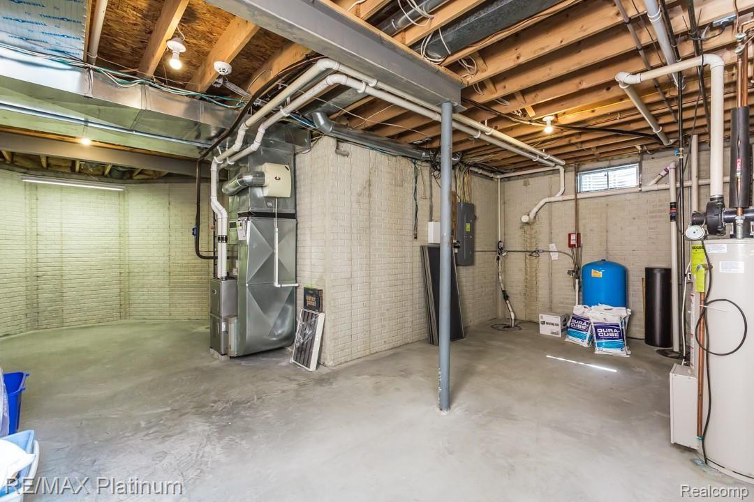 11072 Hibner Road Hartland, MI 48353 - Photo 33 of 52 AB6A9065.jpg