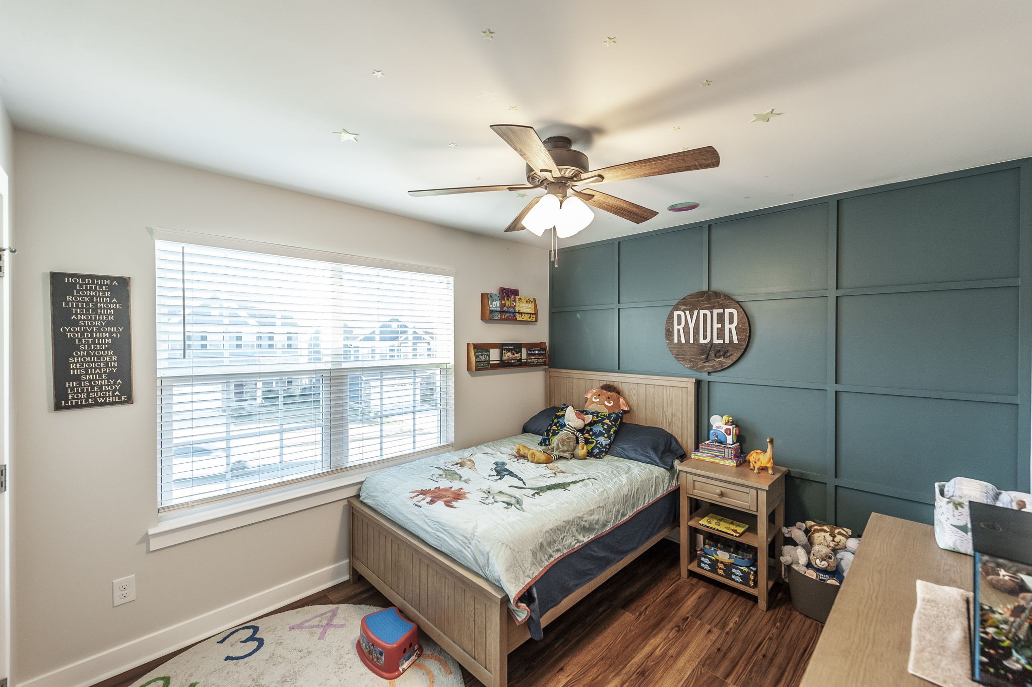 86 French Street Goodlettsville, TN 37072 - Photo 18 of 32 a bedroom with a bed and a window