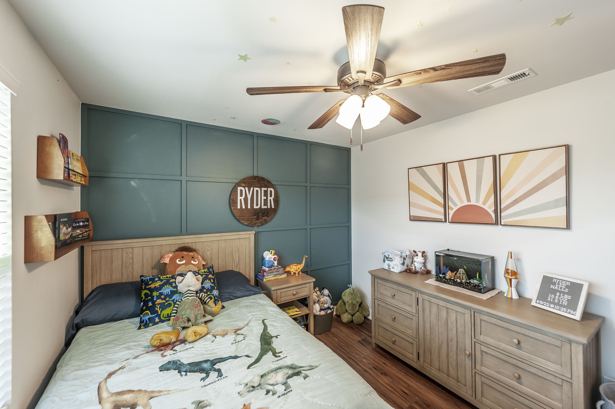 86 French Street Goodlettsville, TN 37072 - Photo 19 of 32 a very nice looking dining room with a table and a chandelier