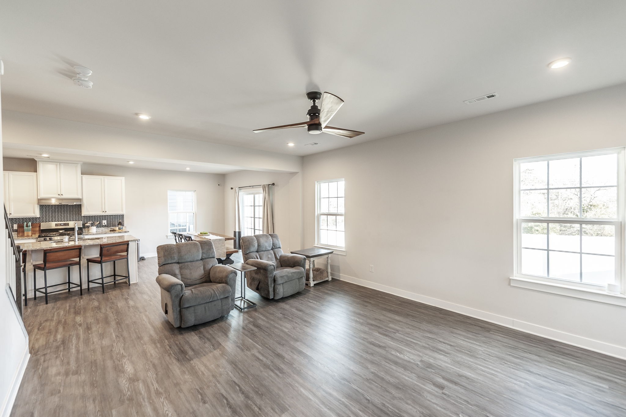 86 French Street Goodlettsville, TN 37072 - Photo 8 of 32 a living room with furniture and a wooden floor