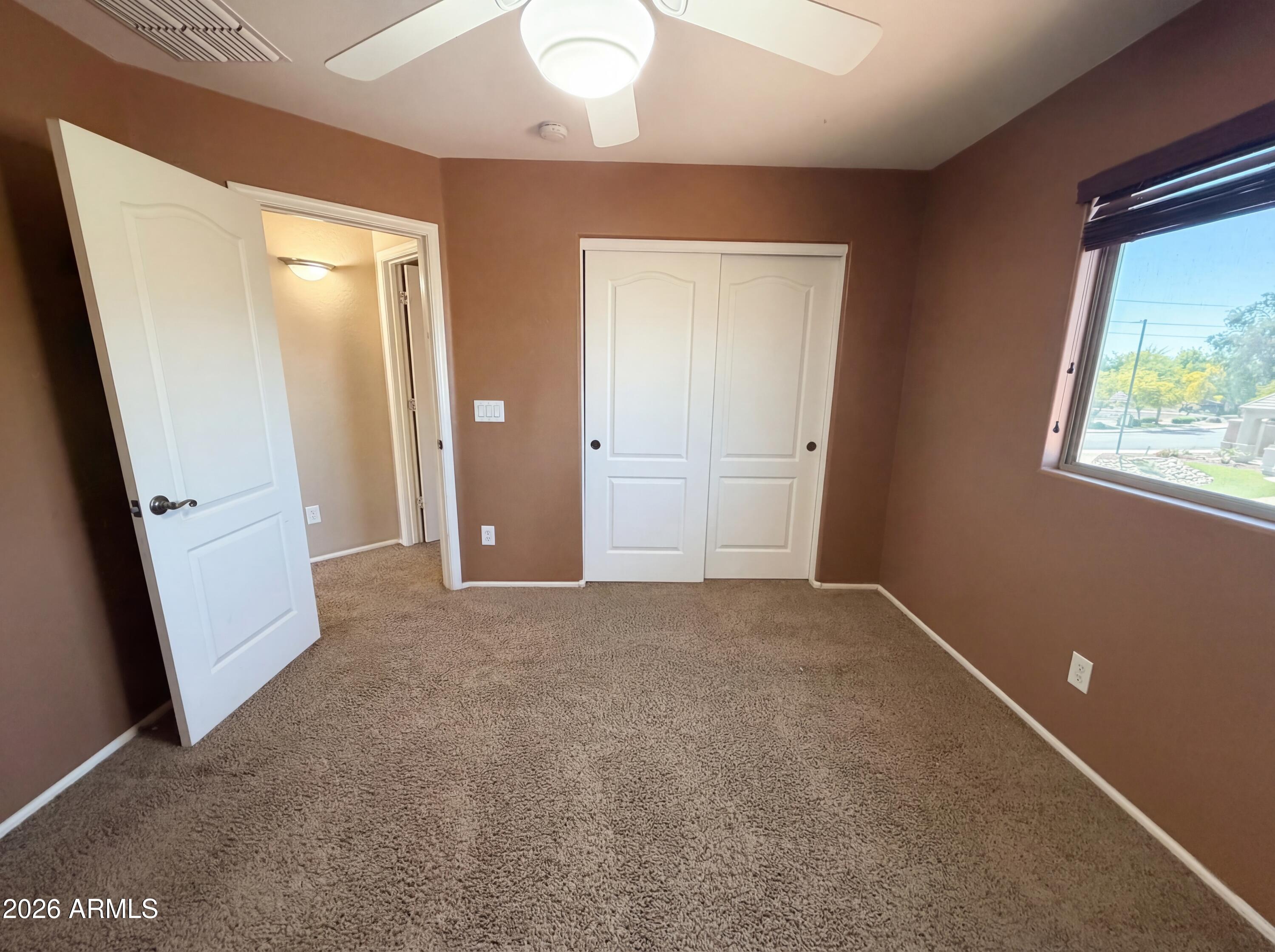 2634 East Ridge Creek Road Phoenix, AZ 85024 - Photo 4 of 39 listing_3