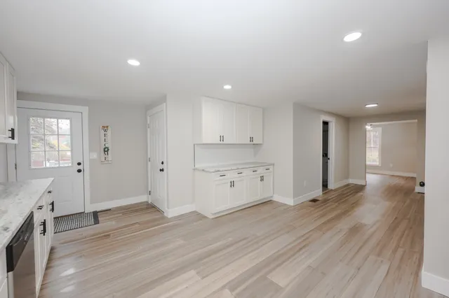 $619,900 | 1 A Sheraton Drive, Hudson, NH 03051