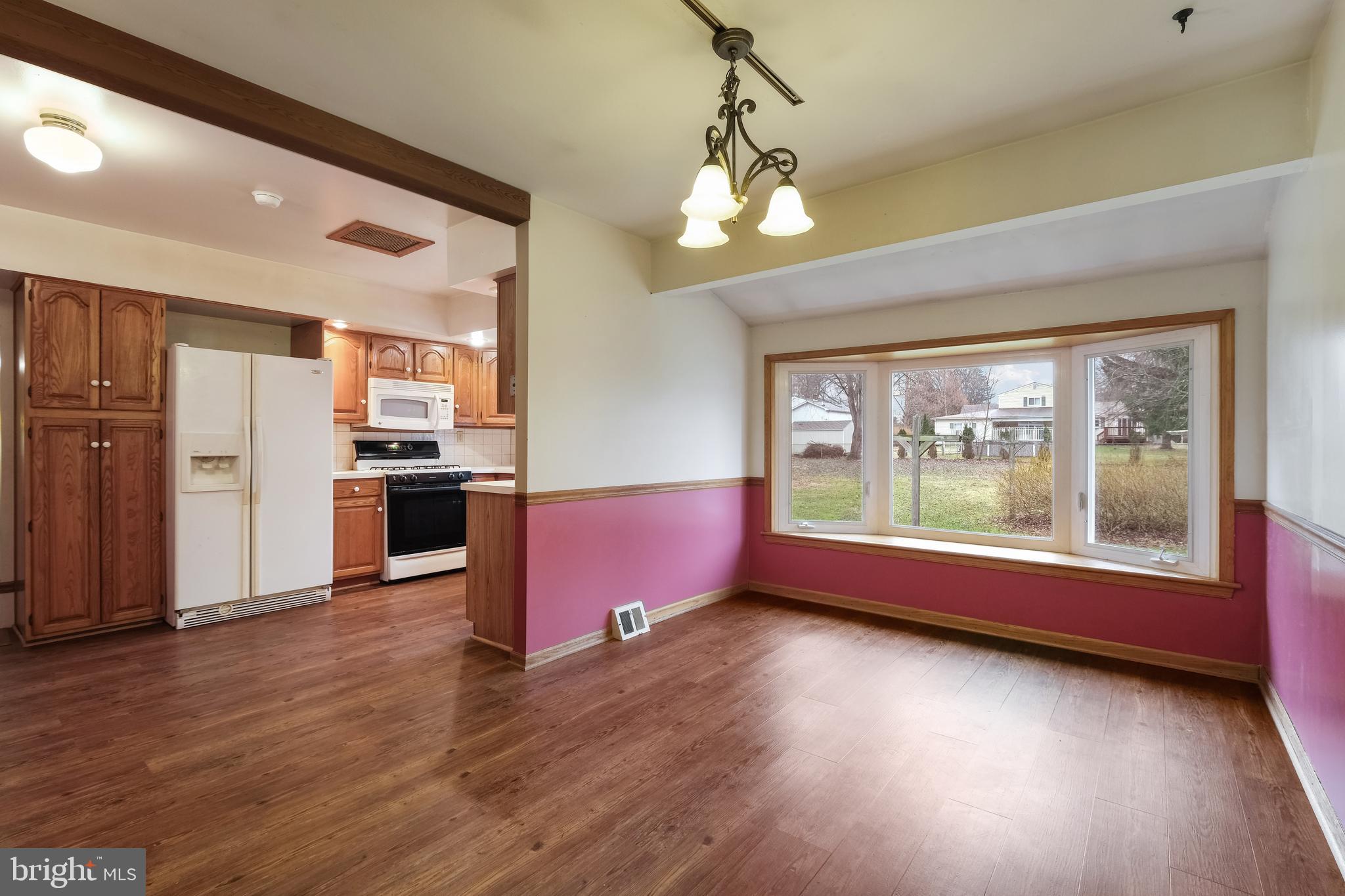 124 Cherokee Road Doylestown, PA 18901 - Photo 17 of 28 Gallery Image 17