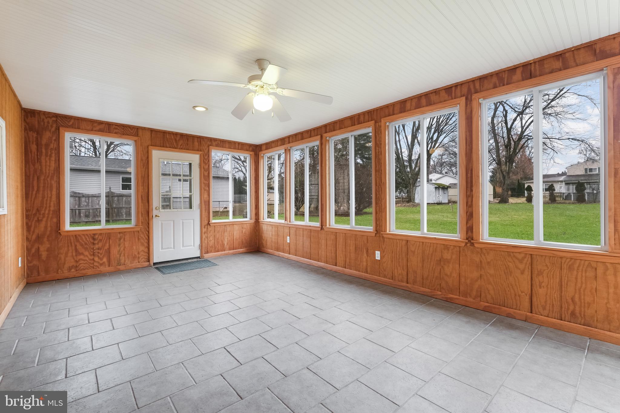 124 Cherokee Road Doylestown, PA 18901 - Photo 5 of 28 Gallery Image 5