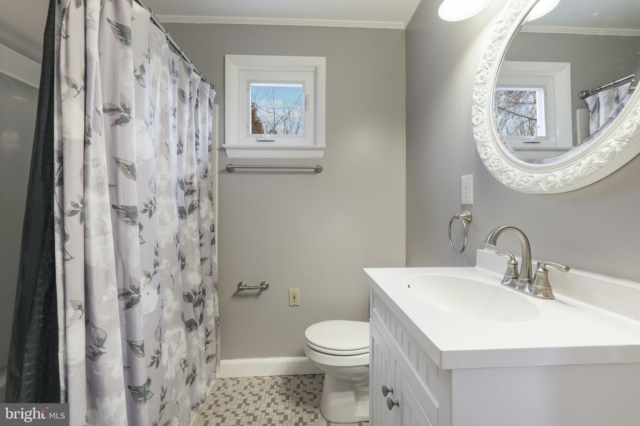 124 Cherokee Road Doylestown, PA 18901 - Photo 7 of 28 Gallery Image 7