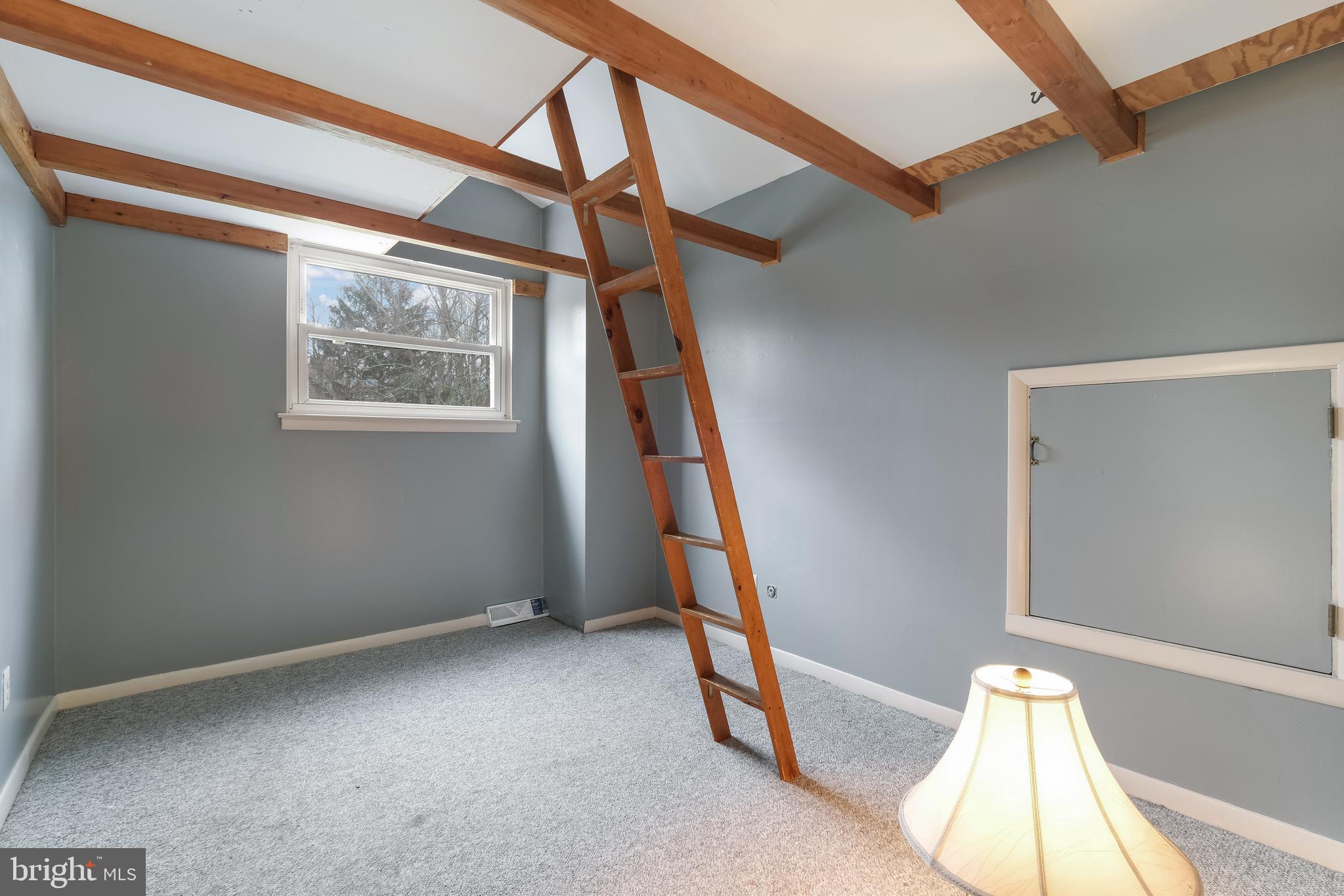 124 Cherokee Road Doylestown, PA 18901 - Photo 9 of 28 Gallery Image 9