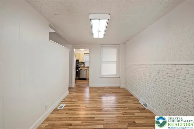 $1,700 | 409 North Bryan Street, Allentown, PA 18102