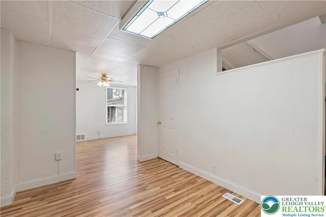 $1,700 | 409 North Bryan Street, Allentown, PA 18102