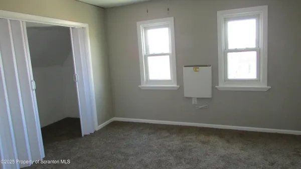 $1,600 | 217 Crown Avenue, Scranton, PA 18505