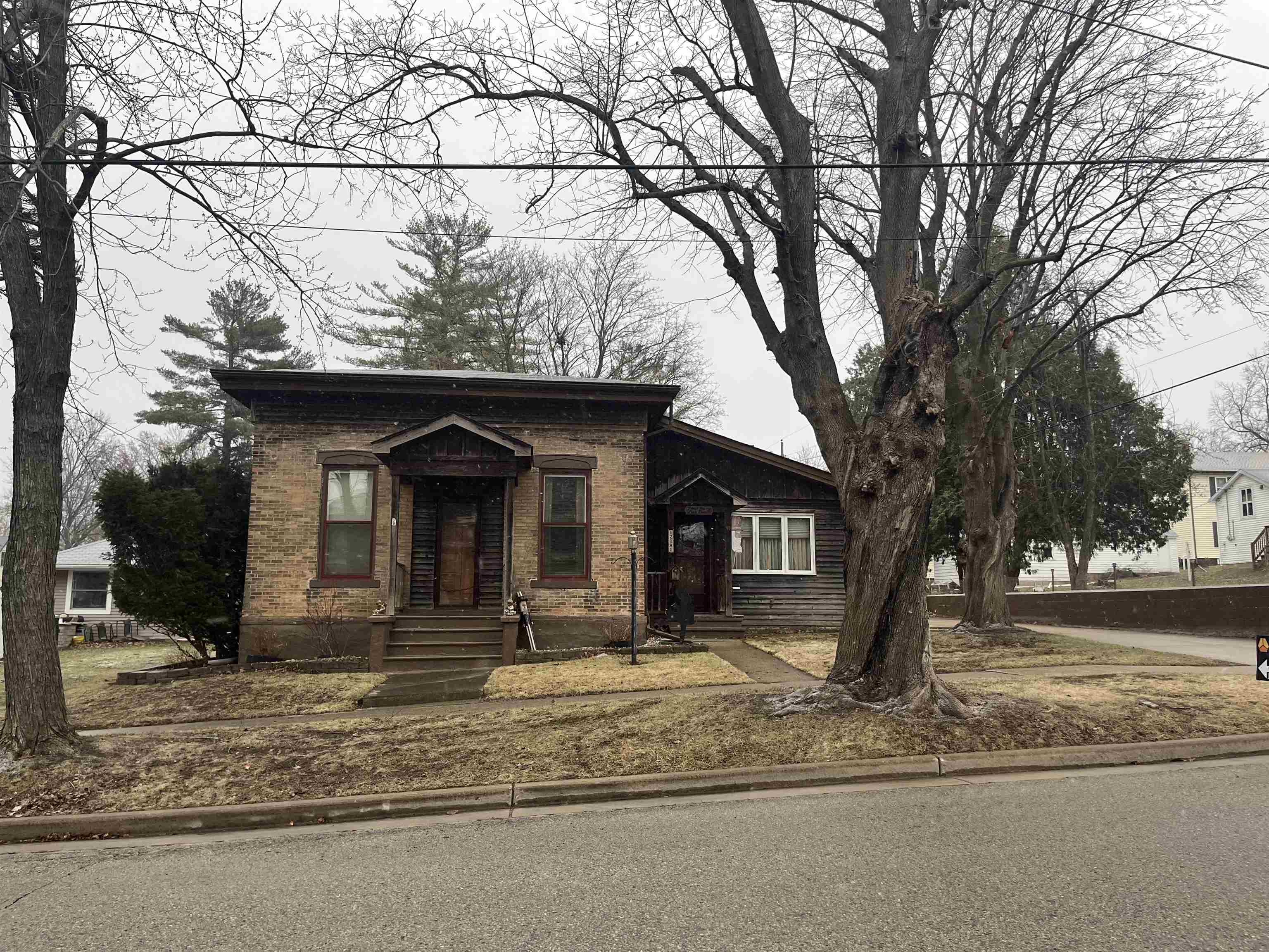 208 North Capron Street Berlin, WI 54923 - Photo 29 of 38