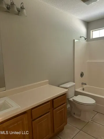 $1,525 | 1113 Dorothy Street, Ocean Springs, MS 39564