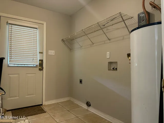 $1,525 | 1113 Dorothy Street, Ocean Springs, MS 39564