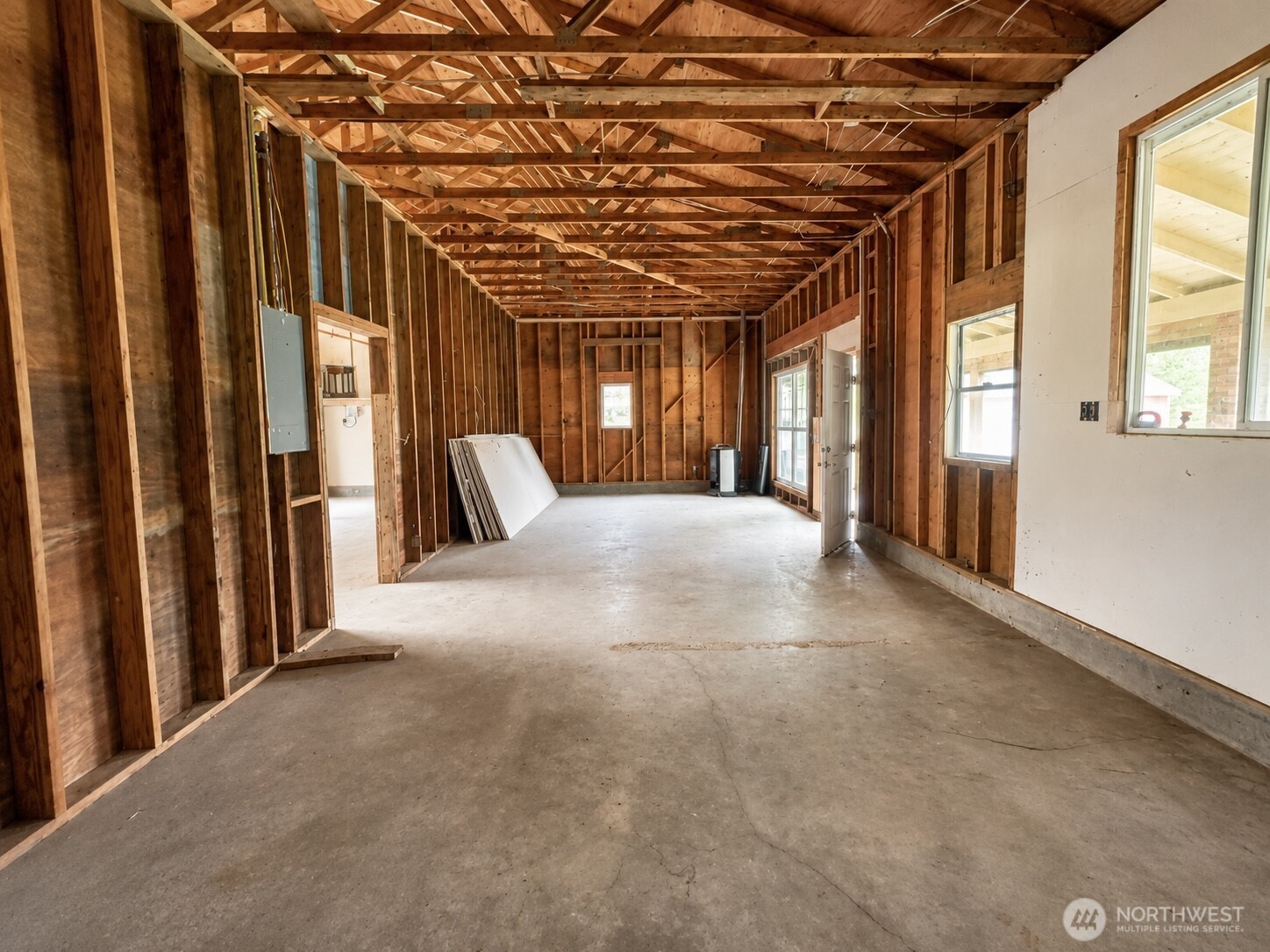 2154 Cranberry Road Grayland, WA 98547 - Photo 34 of 38 a view of a hallway with windows