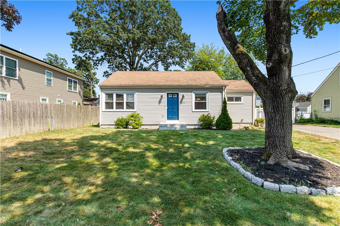 138 Becker Avenue East Providence, RI 02915 - Photo 2 of 45