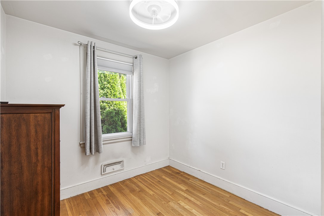 138 Becker Avenue East Providence, RI 02915 - Photo 24 of 45