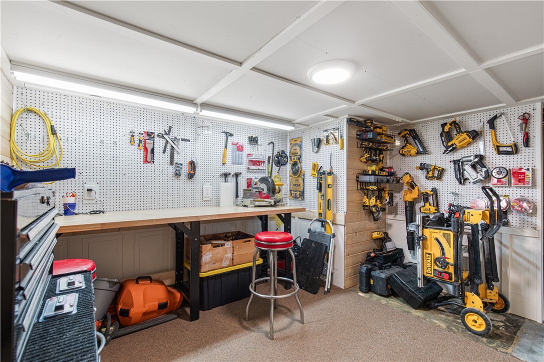 138 Becker Avenue East Providence, RI 02915 - Photo 27 of 45