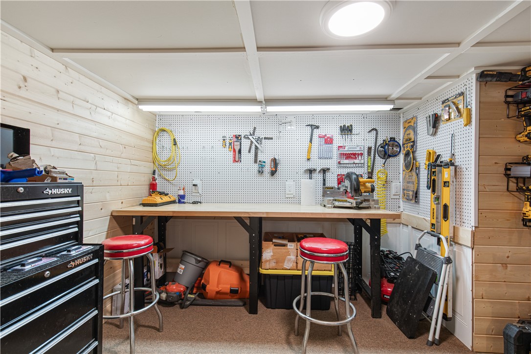 138 Becker Avenue East Providence, RI 02915 - Photo 28 of 45