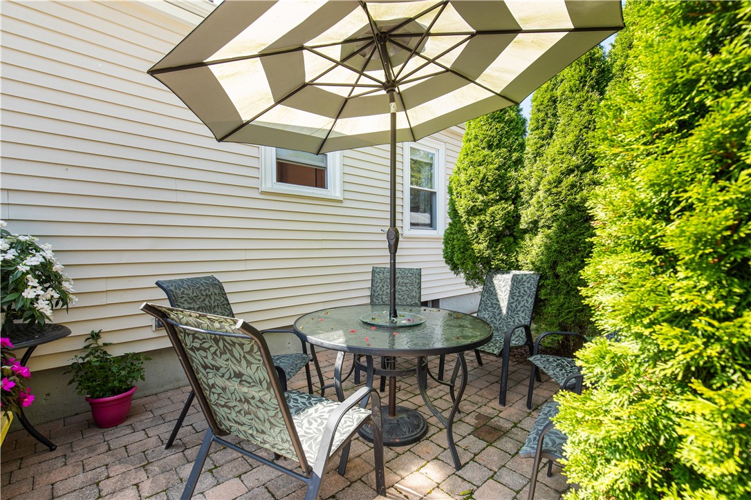 138 Becker Avenue East Providence, RI 02915 - Photo 38 of 45