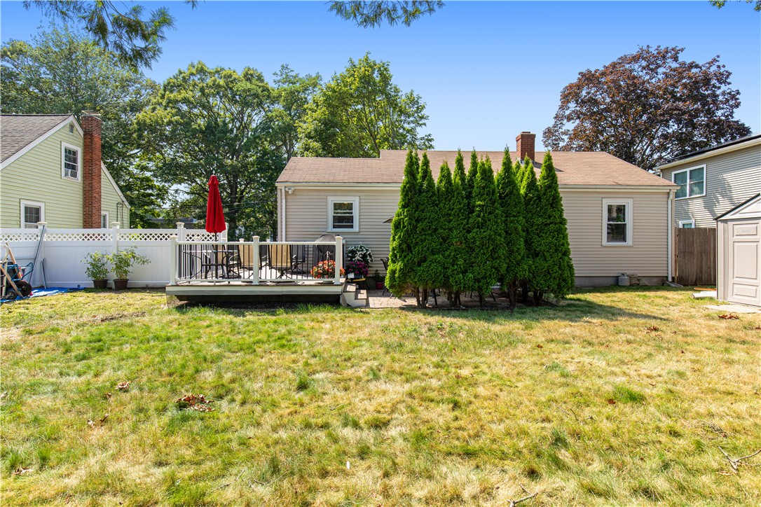 138 Becker Avenue East Providence, RI 02915 - Photo 40 of 45