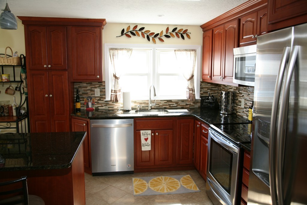 85 Falmouth Road Chicopee, MA 01020 - Photo 20 of 28 Gallery Image 20