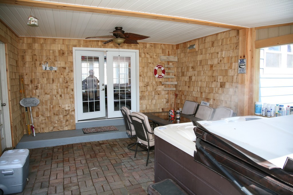 85 Falmouth Road Chicopee, MA 01020 - Photo 6 of 28 Gallery Image 6