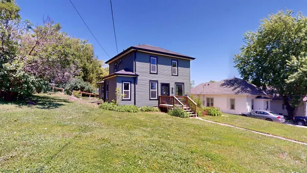 $167,500 | 128 East Spruce Street, Cherokee, IA 51012