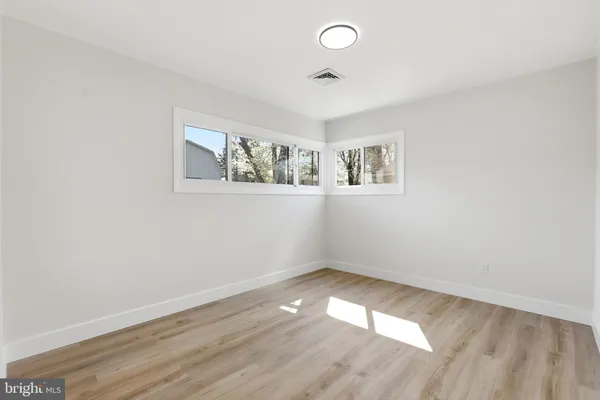 $520,000 | 110 Deep Dale Drive East, Levittown, PA 19056