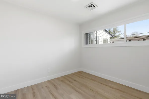 $520,000 | 110 Deep Dale Drive East, Levittown, PA 19056