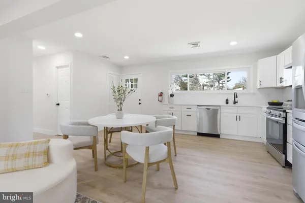 $520,000 | 110 Deep Dale Drive East, Levittown, PA 19056