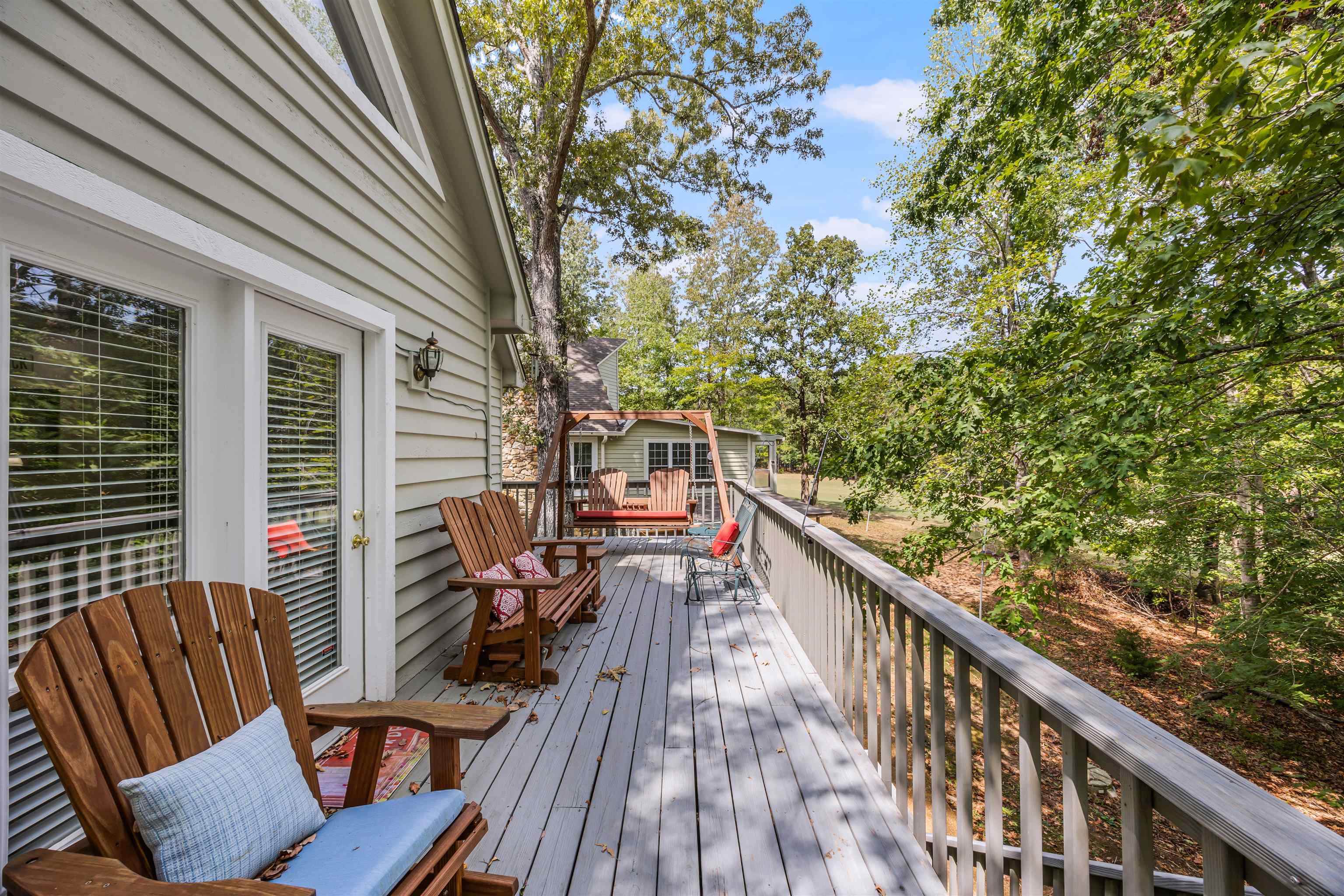 180 Vantage Pointe Counce, TN 38326 - Photo 22 of 30 a view of balcony with furniture