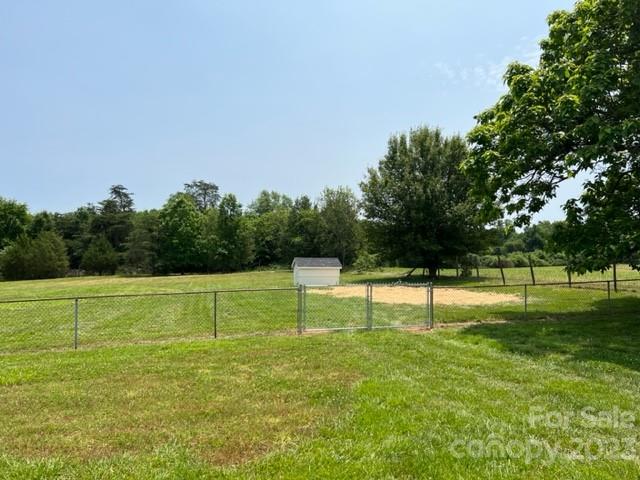 304 Chestnut Ridge Church Road Kings Mountain, NC 28086 - Photo 5 of 20 Gallery Image 5