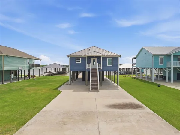 $625,000 | 406 Riverside Drive, Hackberry, LA 70645