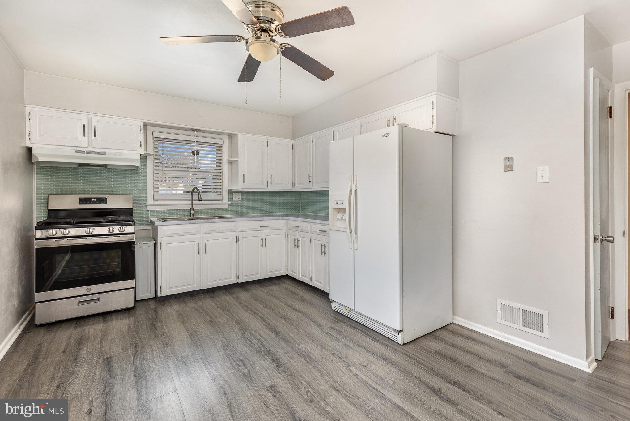 2385 Derry Road York, PA 17408 - Photo 14 of 24