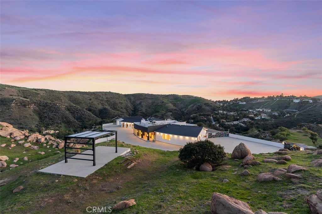 109 Buckskin Road Bell Canyon, CA 91307 - Photo 7 of 57