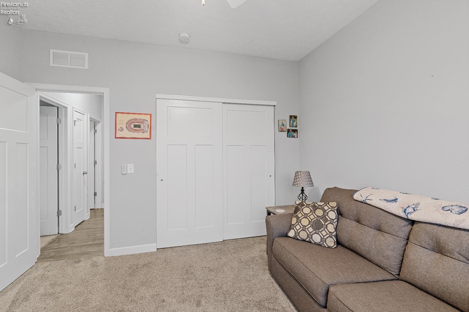 2133 East Harbor Road Port Clinton, OH 43452 - Photo 18 of 37 Gallery Image 18