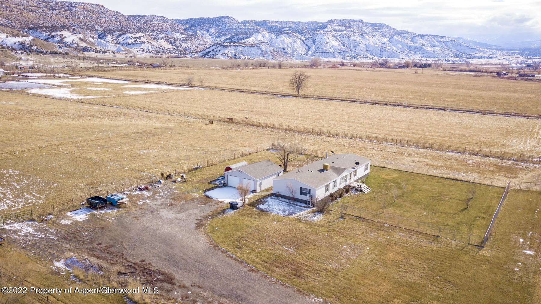 2048 45 1/2 Road De Beque, CO 81630 - Photo 25 of 29 DJI_0015