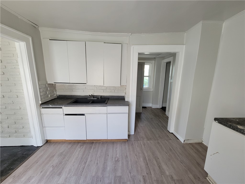 210 Dewey Avenue Rochester, NY 14608 - Photo 5 of 12