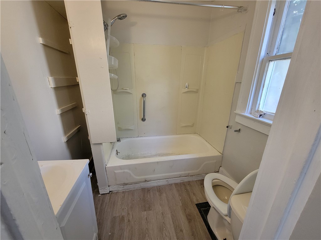 210 Dewey Avenue Rochester, NY 14608 - Photo 6 of 12