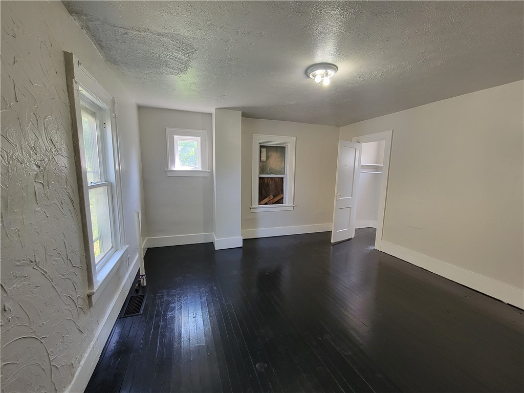 210 Dewey Avenue Rochester, NY 14608 - Photo 7 of 12