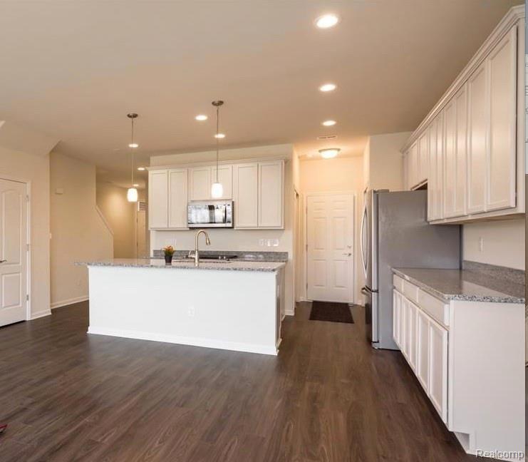 24792 Ivy Road Novi, MI 48375 - Photo 3 of 17 pic2.jpg