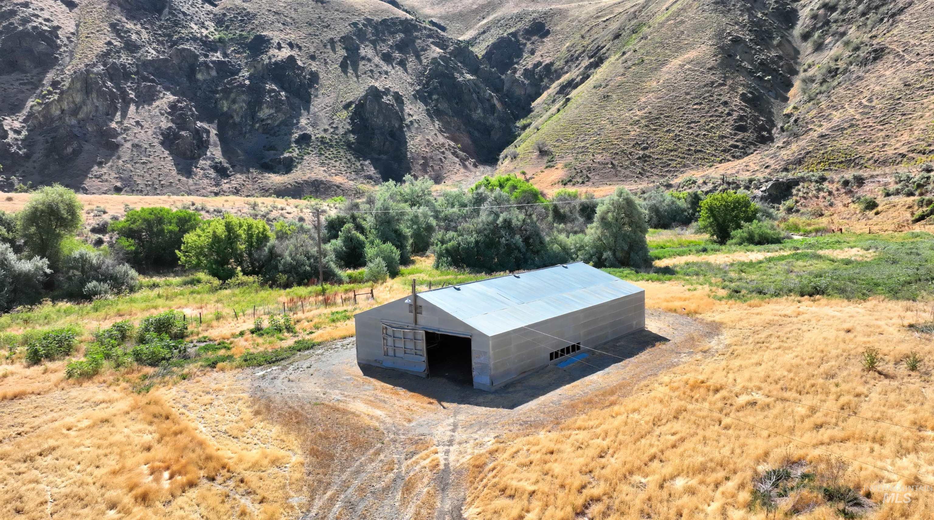 27035 Snake River Road Huntington, OR 97907 - Photo 21 of 50