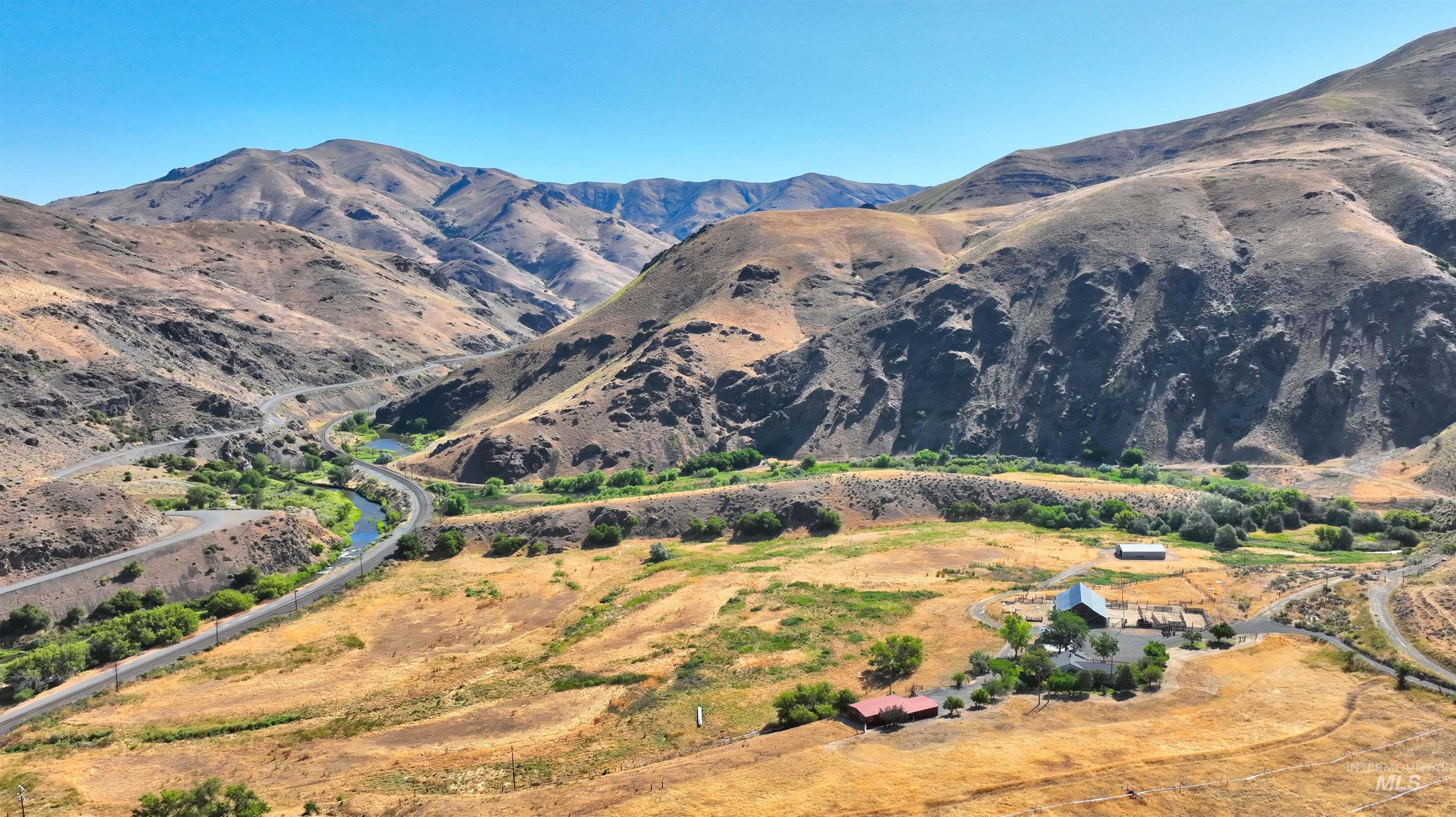 27035 Snake River Road Huntington, OR 97907 - Photo 26 of 50