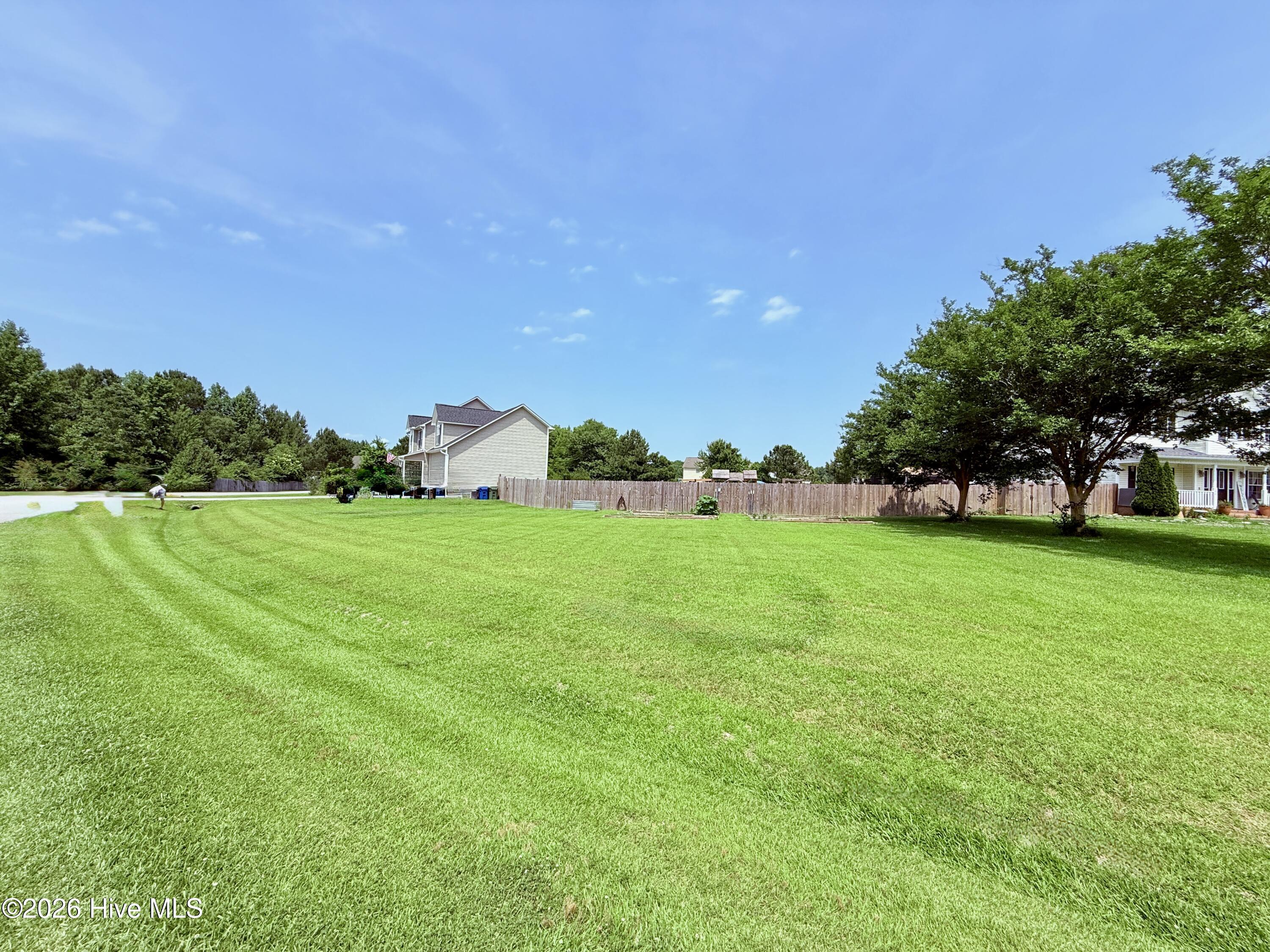 188 East Ridge Court Jacksonville, NC 28540 - Photo 24 of 29 Side Yard