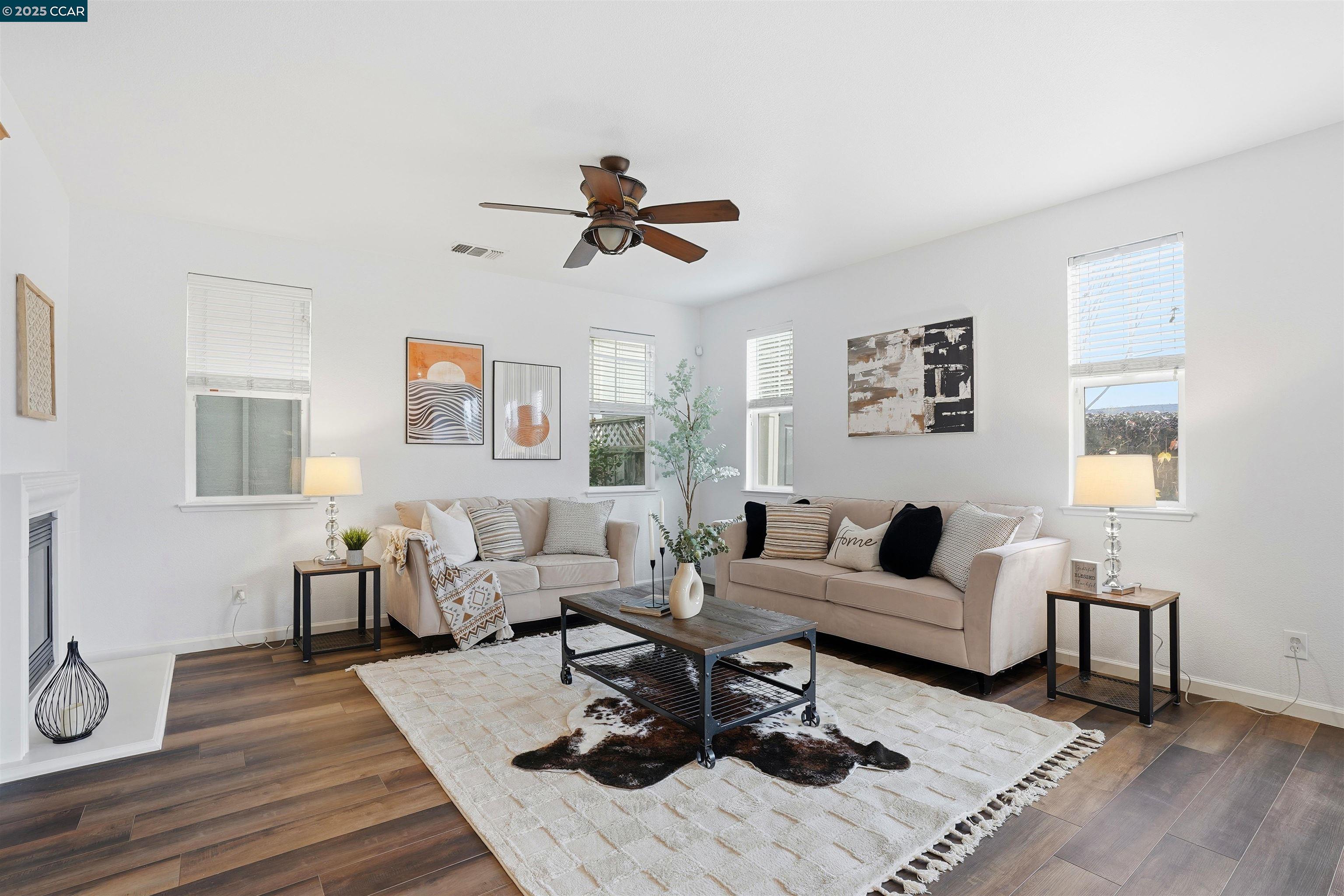 1312 Tapestry Lane Concord, CA 94520 - Photo 4 of 31