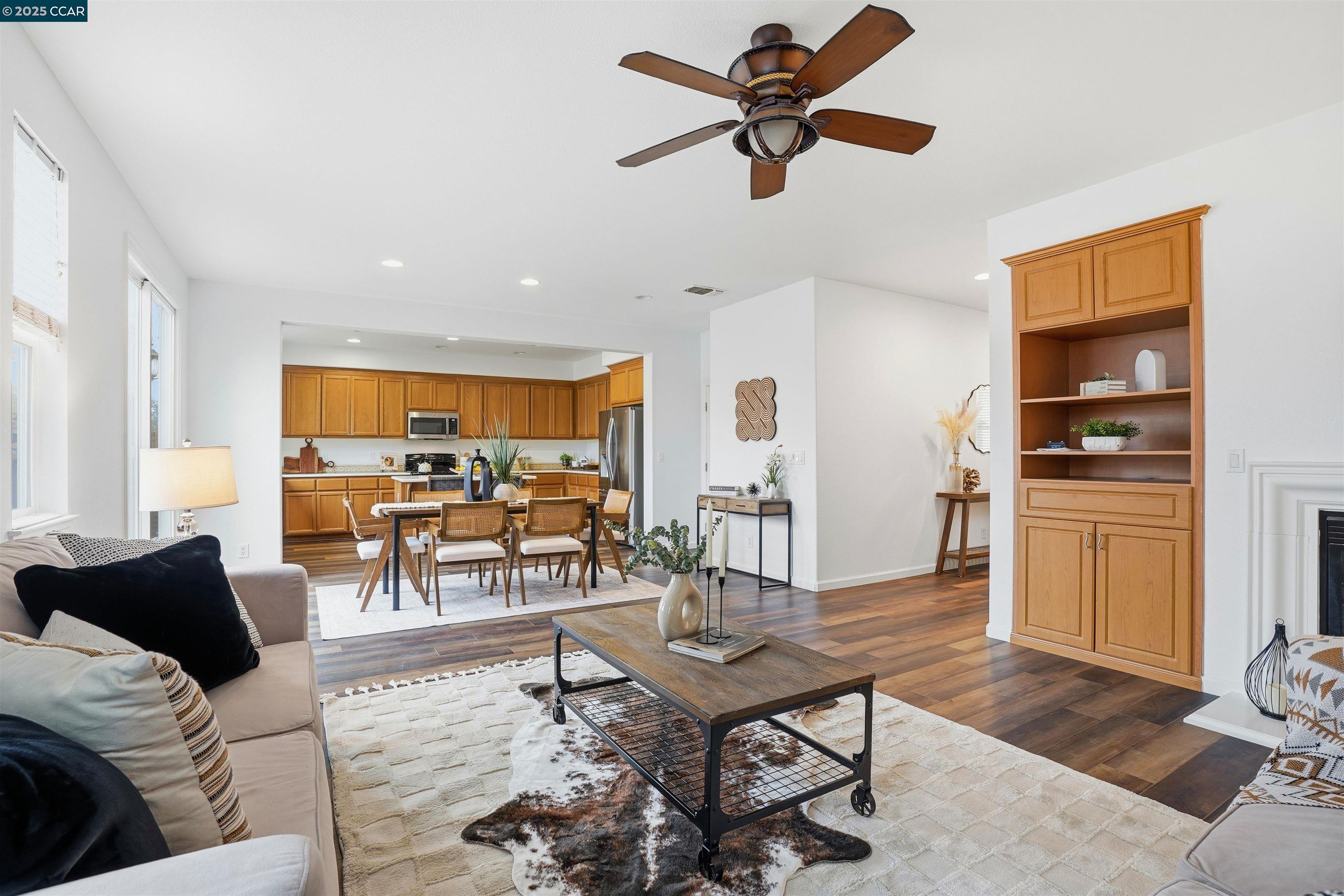 1312 Tapestry Lane Concord, CA 94520 - Photo 8 of 31